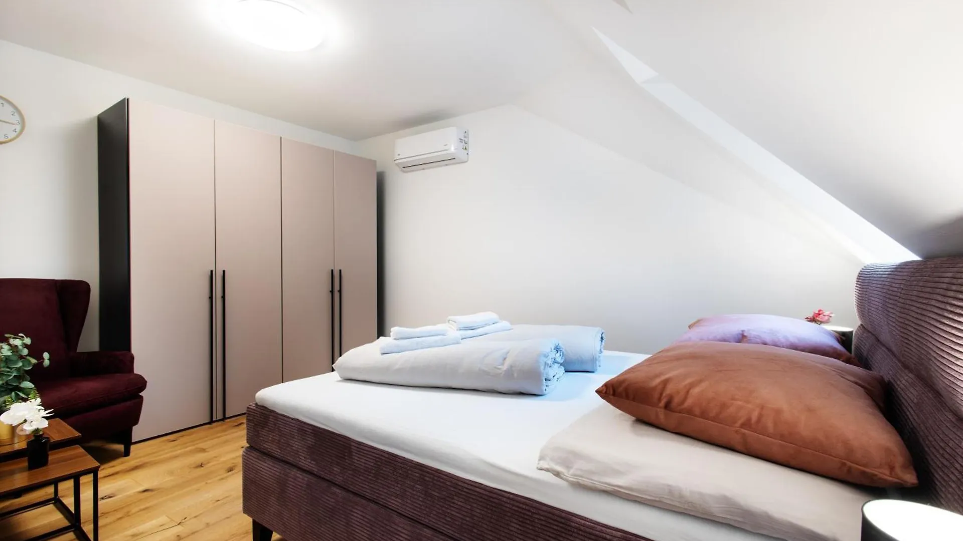 Noble Residences Vienna 0*,  Austria